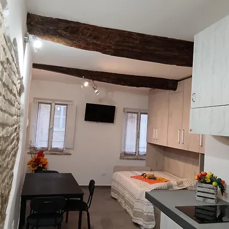 דירה Santa Lucia אורבינו